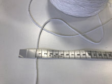Lade das Bild in den Galerie-Viewer, Gummikordel weich 2mm weiß 10m