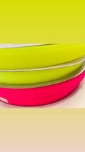 Lade das Bild in den Galerie-Viewer, Klettband 20mm neongelb Hakenband