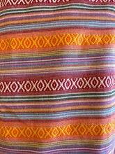 Lade das Bild in den Galerie-Viewer, Homedeco Streifen Mexiko bunt
