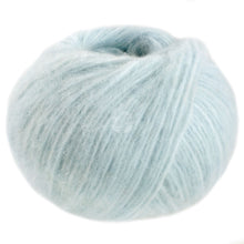 Lade das Bild in den Galerie-Viewer, Lana Grossa Alpaca Air II
