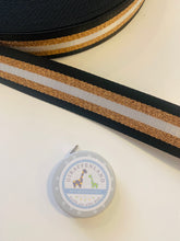 Lade das Bild in den Galerie-Viewer, Gurtband 40mm Streifen schwarz/gold beidseitig
